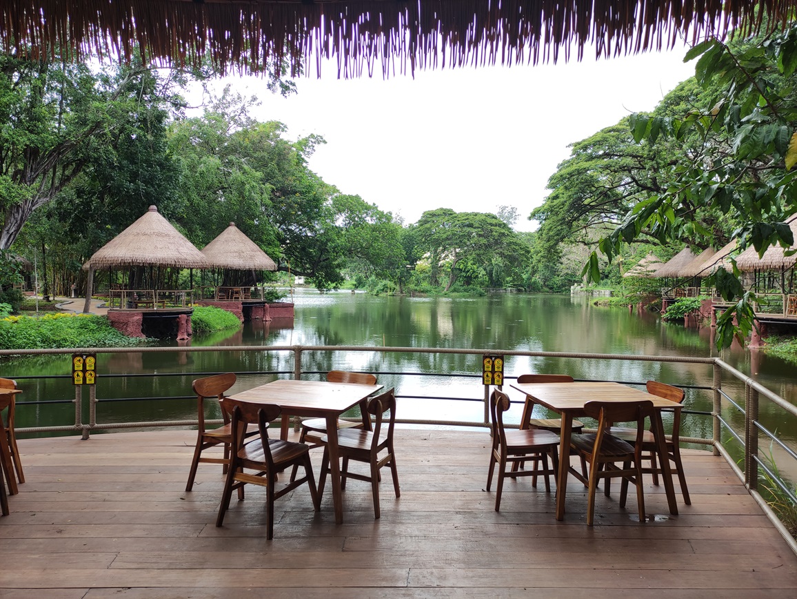 Kuliner Solo dengan Grill Seafood di Bengawan Resto Solo Safari